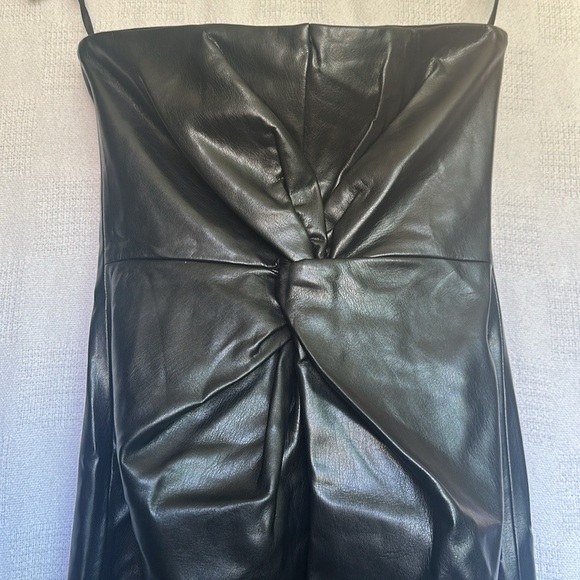 NWT Vegan Leather Strapless Cocktail Dress SOLD OUT sz 2 - Picture 4 of 10